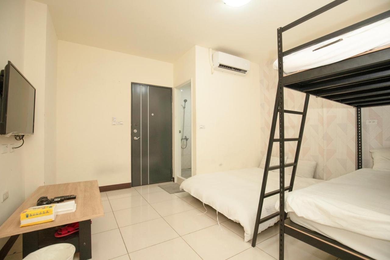 Fengjia Muxia Apartment ไถจง ภายนอก รูปภาพ