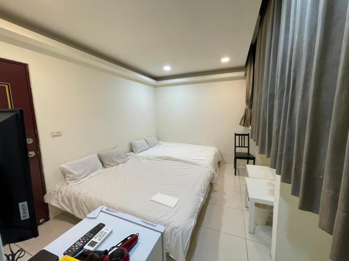 Fengjia Muxia Apartment ไถจง ภายนอก รูปภาพ